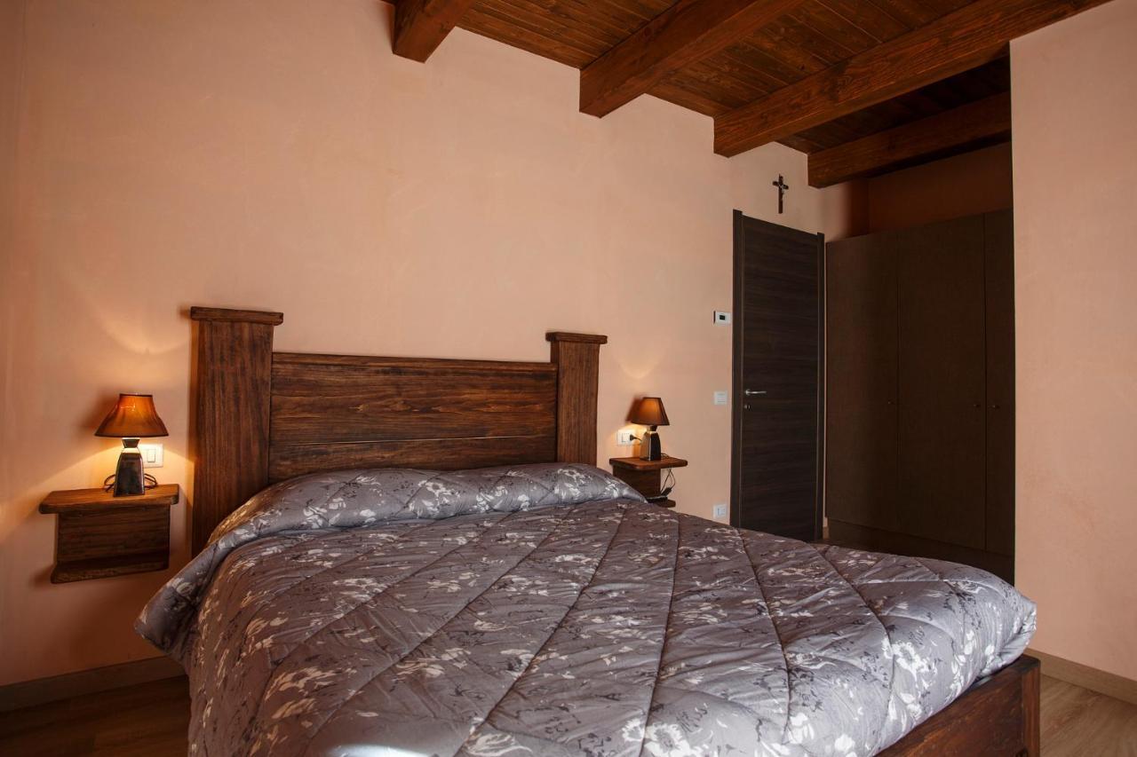 Hotel Circolo Operaio Acli Colloro Esterno foto